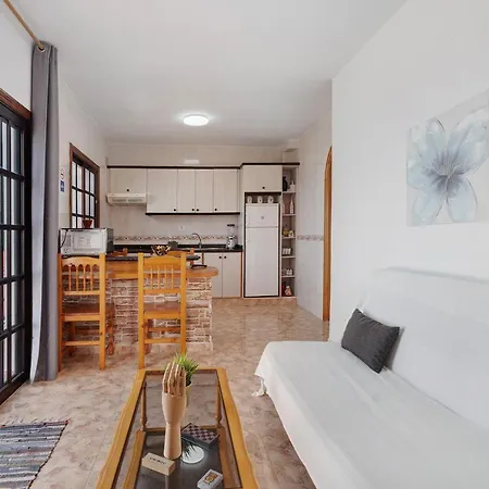 Luisa 2 En Apartamento