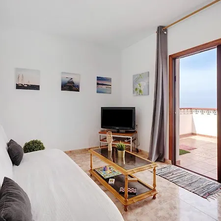 Luisa 2 En Apartamento *